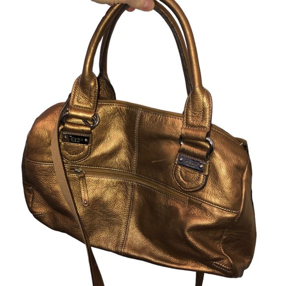 Tignanello HOLIDAY rich gold leather cross body hand bag gold chain link… - Picture 4 of 7